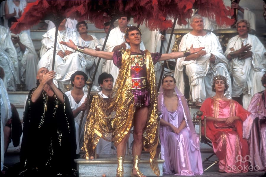 Películas con desnudos Caligula